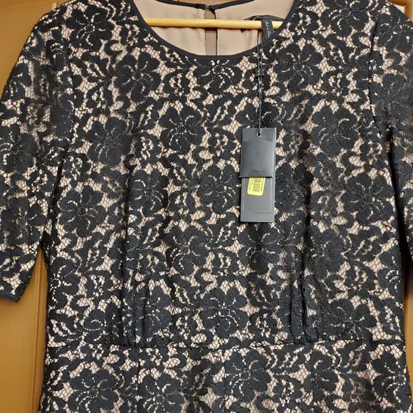 BCBG Max Azria Black Haile Lace Romper. Size Medium. Blank/Tan/Nude. NWT - Picture 5 of 7
